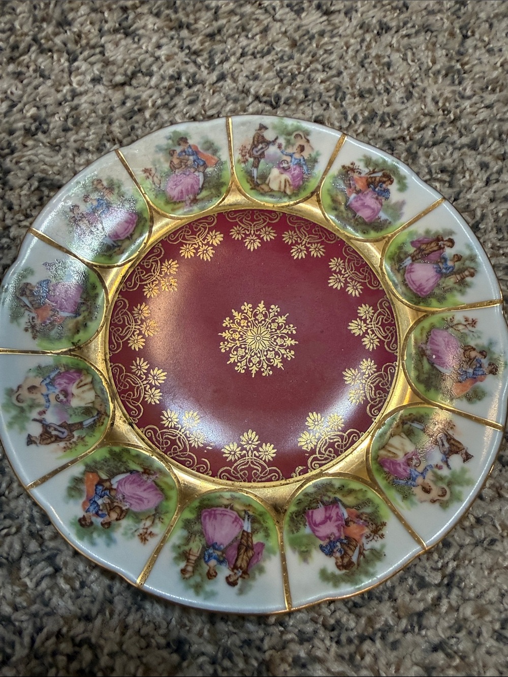Bavaria Fragonard "Love Story" porcelain decorative plate desert size